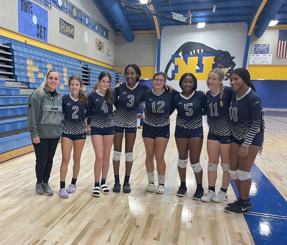 phsLadyCatVB's tweet photo. Congrats to our JV for going undefeated both days and winning the North Lamar Sub-Varsity Tournament! 🏐Ladycat proud! https://t.co/BeJGS8Pd1C