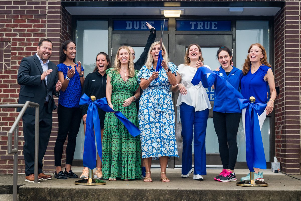 DukeFH's tweet photo. Almost six and a half years in the making and with the generosity and support of so many people. 

We present to you the grand opening of the 𝐉𝐢𝐦 𝐒𝐚𝐛𝐢𝐬𝐭𝐨𝐧 𝐅𝐢𝐞𝐥𝐝𝐡𝐨𝐮𝐬𝐞! 💙 https://t.co/t1gSdGYVrQ