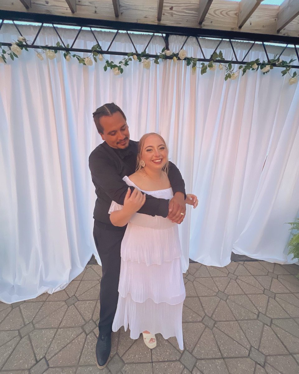 _vanessavintage's tweet photo. that’s my whole ass husband 🖤 https://t.co/TqsIq5o7C7