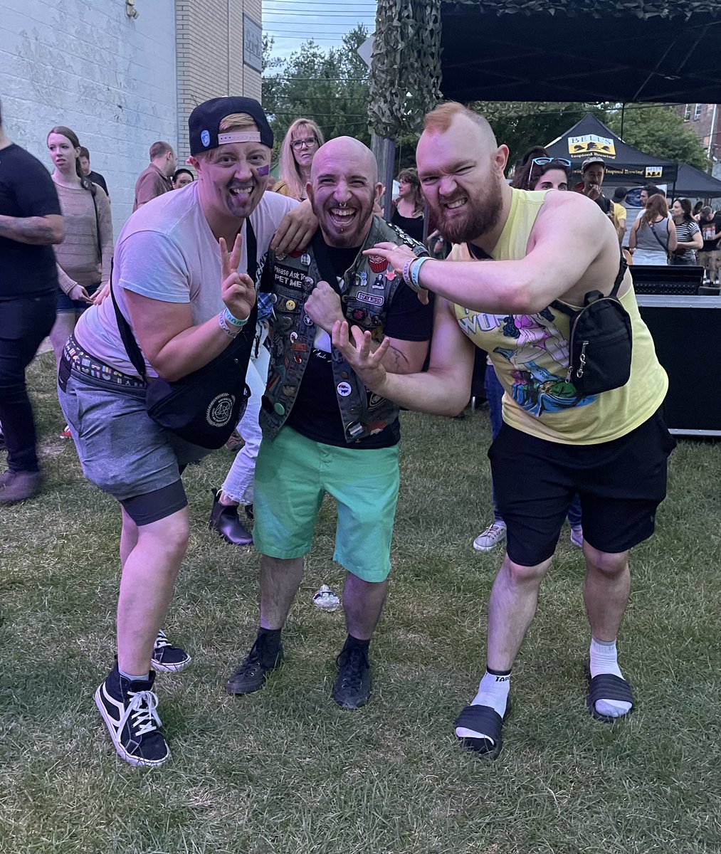 I had such a great time watching <a href="/EnjoyWrestle/">Enjoy Wrestling</a>! The best part was finally getting to meet my boys @aiden_v_e &amp; @sidvonengeland!!