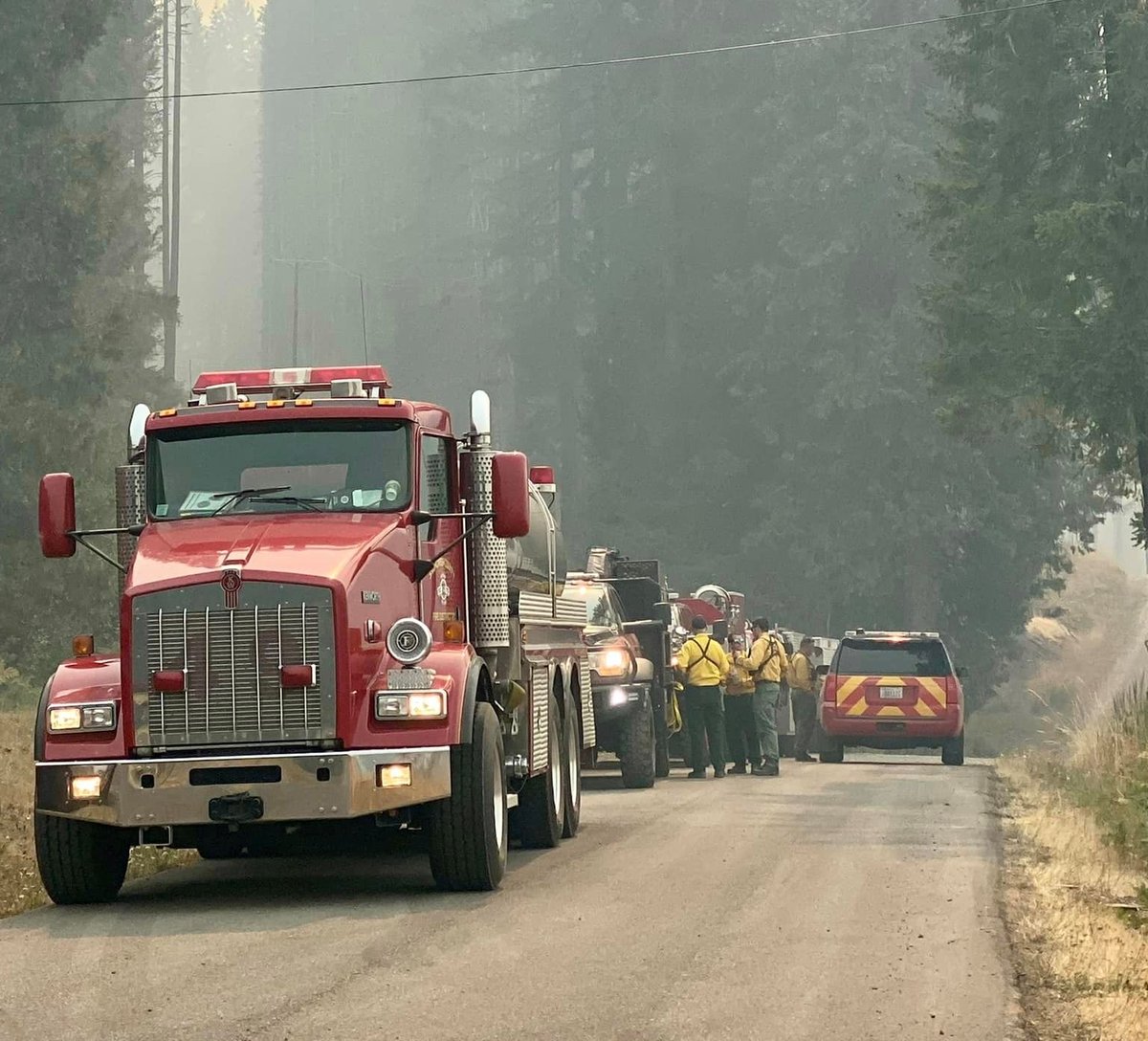 OSFM's tweet photo. The #CedarCreekFire, burning near Oakridge, has grown to 85,926 acres, 0% contained. The OSFM Red Incident Management team and seven structural task forces are assigned to the fire.

LATEST UPDATE: https://t.co/qtRgcaA6Ns

#Wildfire #Oregon #Firefighters #ORWx https://t.co/yFHAVpCJyh