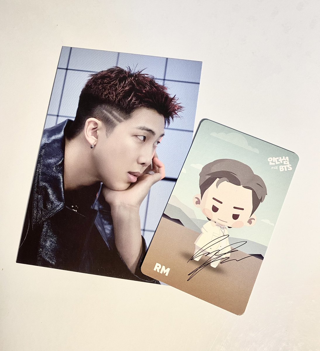 twentyofaprill's tweet photo. ✿ 𝐇𝐀𝐏𝐏𝐘 𝐍𝐀𝐌𝐉𝐎𝐎𝐍 𝐃𝐀𝐘 ✿

— สุ่มแจก 1 คน ส่งฟรี ♡

— กติกา : รีทวิตอย่างเดียว

— สุ่ม : 12/09/22 เวลา 20.00น.🐨

#HappyBirthdayNamjoon
#HappyNamjoonDay 
#HappyRMDay https://t.co/SuxyJH6VkZ