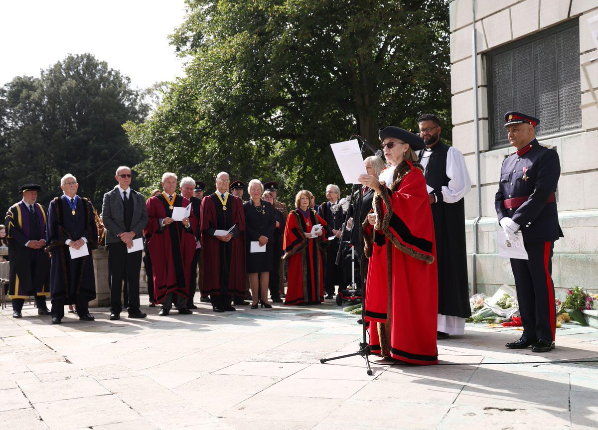 CharnwoodBC's tweet photo. The Mayor of #Charnwood has thanked everyone for supporting today's Proclamation service at Queen's Park in #Loughborough and says it was a historic and significant event for the borough.

Read more:
https://t.co/0mRwzGAUke https://t.co/JMYNYPEMTn