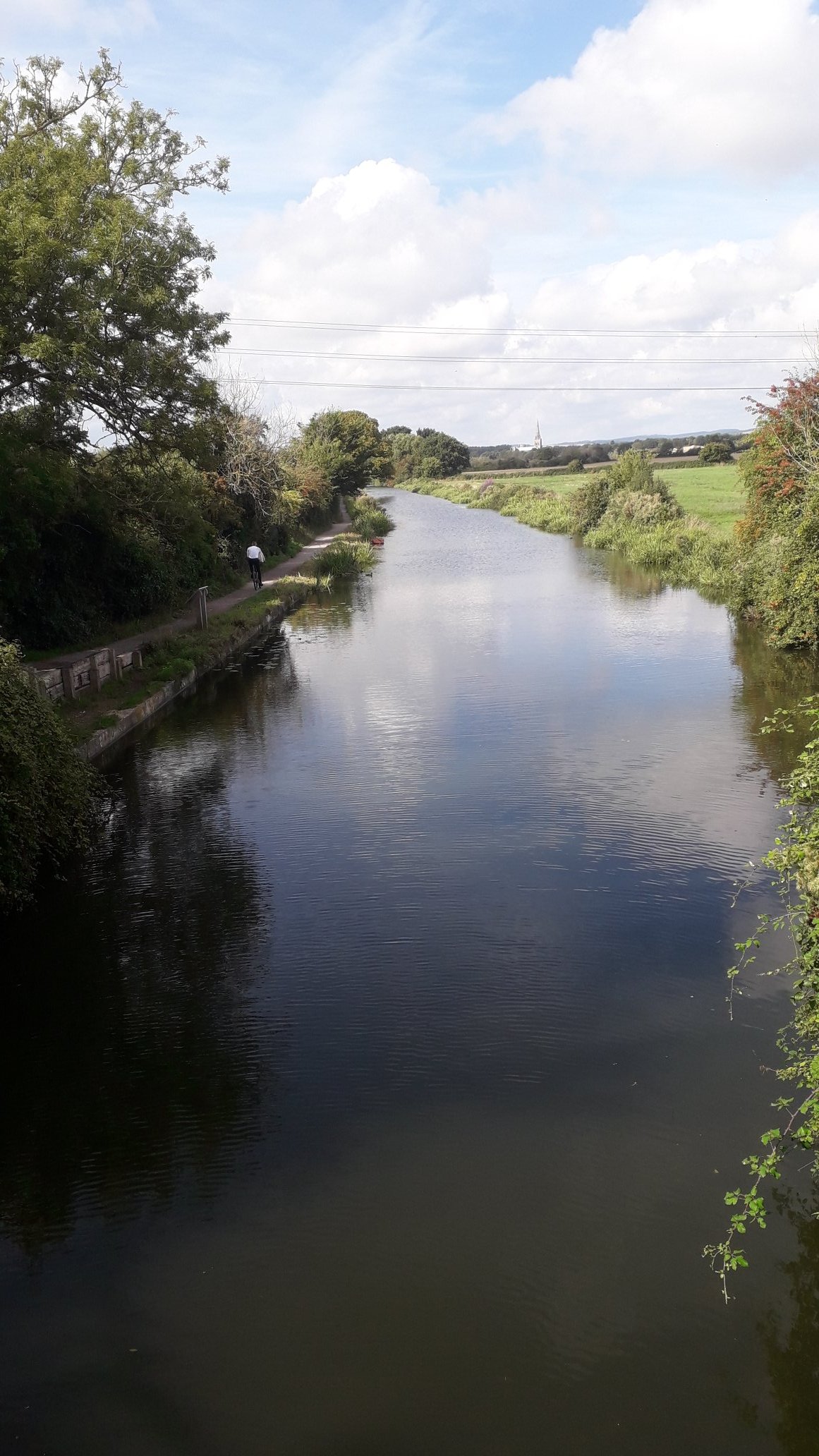 Chichester Canal (ChichesterCanal) / Twitter