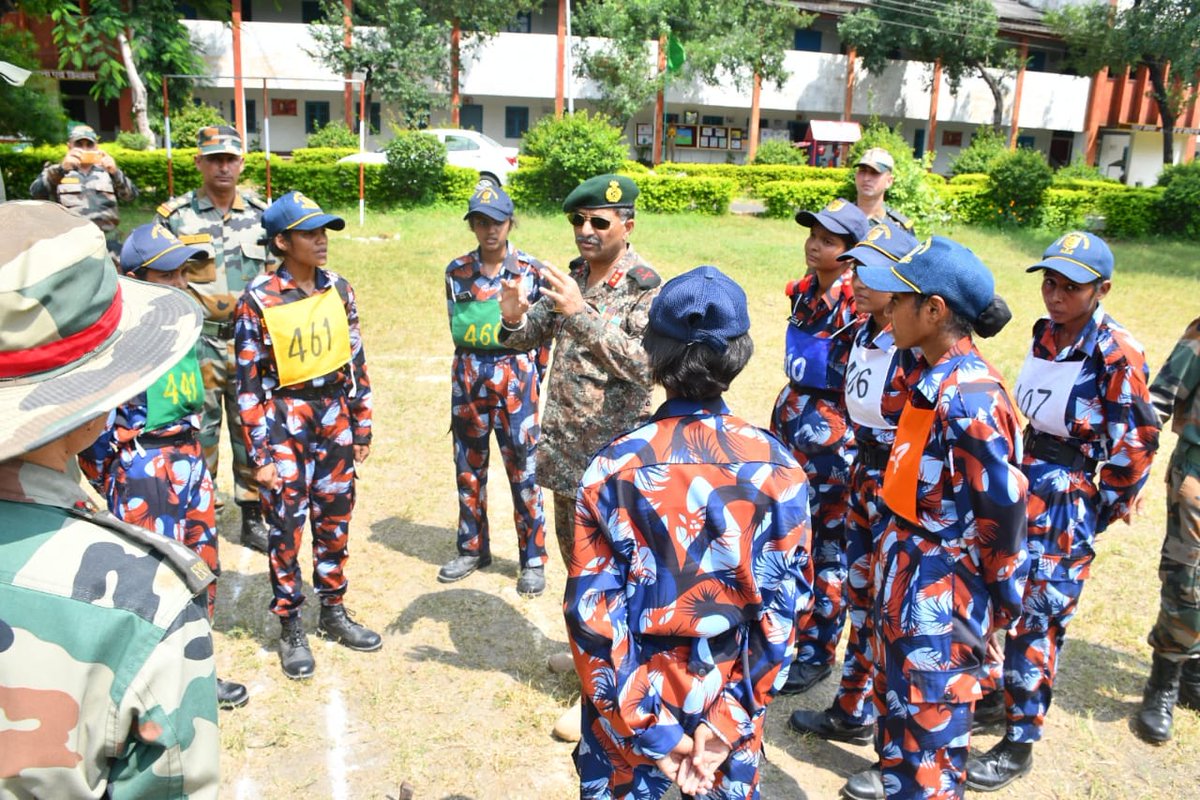 NccDteMPCG's tweet photo. #ADGvis
#IDTSC
Maj Gen Ajay Mahajan, ADG MP&CG Dte vis Saugor Gp to motivate the Cdts sel to represent this Dte in the IDTSC.
The General instilled a sense of pride and self belief to excel in the cdts.
@HQ_DG_NCC
@drajaykumar_ias
@PRODefNgp https://t.co/67Agov1bWj