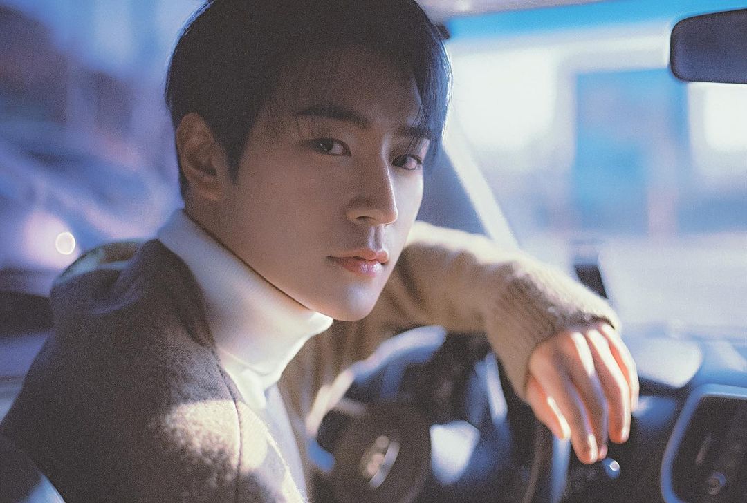 junjunhojun's tweet photo. 𝙊𝙉𝙀 𝙃𝙐𝙉𝘿𝙍𝙀𝘿. #GLORYFMSINSTA

𝘱𝘭𝘢𝘺 𝘮𝘦 𝘢 𝘴𝘰𝘯𝘨 𝘵𝘩𝘢𝘵 𝘺𝘰𝘶 𝘭𝘪𝘬𝘦, 𝘪 𝘣𝘦𝘵 𝘵𝘩𝘢𝘵 𝘪'𝘭𝘭 𝘬𝘯𝘰𝘸 𝘦𝘷𝘦𝘳𝘺 𝘭𝘪𝘯𝘦

𝙨𝙝𝙤𝙪𝙩 𝙤𝙪𝙩𝙨!! — alvin 🐿️, rufie 💢, kodi  🐸, miles 🚗 https://t.co/WQ7lOo6ev9