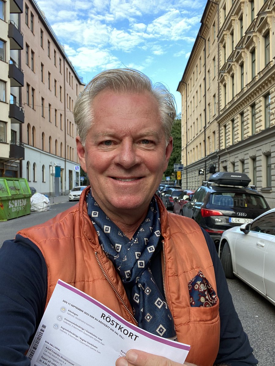 thomasbystrom's tweet photo. Med drygt 2 tim kvar har jag nu gjort mitt val. Vi ska vara tacksamma att vi lever i ett land där alla medborgare får göra sin röst hörd om hur hen vill se vårt land styras. Oavsett vad du väljer, så var stolt och tacksam för att du får vara med och påverka.
#demokrati
#valet2020 https://t.co/jSIMPlglh1