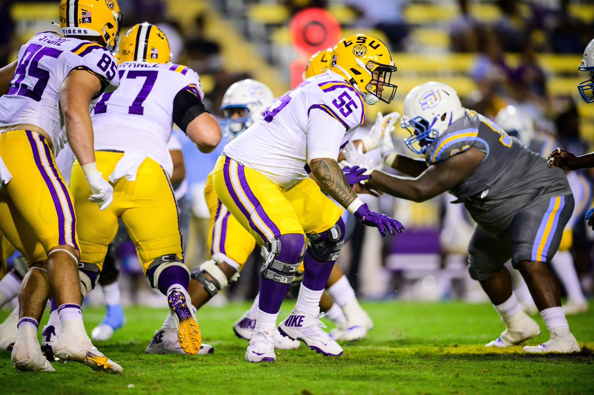 MakaneoleKimo's tweet photo. 😴😈 Bombsquad💣 @LSUfootball #trenches #55live https://t.co/V5JOWKLFkd