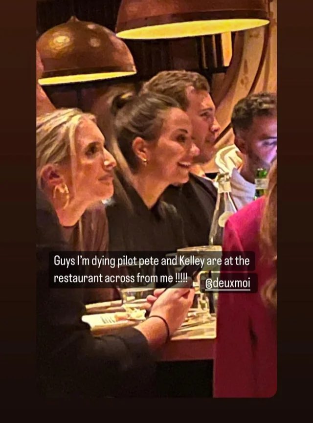 BachelorFantake's tweet photo. Everyone’s wondering who the next Bachelor is going to be but Peter’s season won’t end.

#TheBachelorette https://t.co/dxUt4HexKw