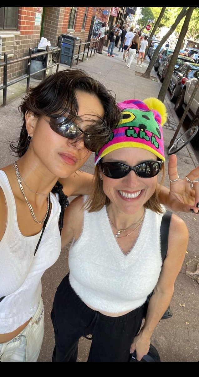 centralcallebr's tweet photo. Sasha e sua mamãe, Samira! 🥰❤️

📸 Sasha via Instagram stories https://t.co/doJ7XMUudu