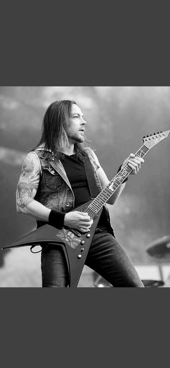 metalmono666's tweet photo. Michael padge
happy birthday!๐๐๐๏ฟฝ๏ฟฝ
#BFMV
#BulletForMyValentine
#Michaelpadge https://t.co/9tMLO4udrR