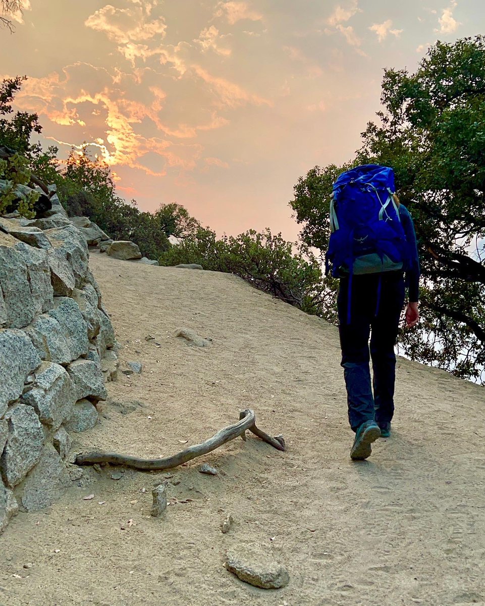 UltimateExposu2's tweet photo. Heading up to Yosemite Falls #nature #sunrise https://t.co/6kTpavGRu0