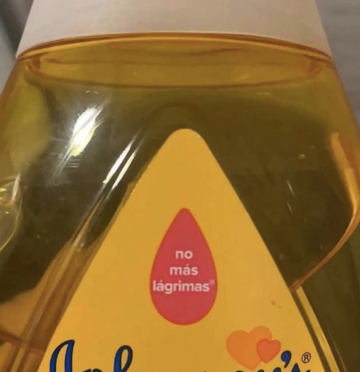 Guarromantico_'s tweet photo. Cambié de shampoo, a ver si me cambia la vida. https://t.co/judkn6ryXe