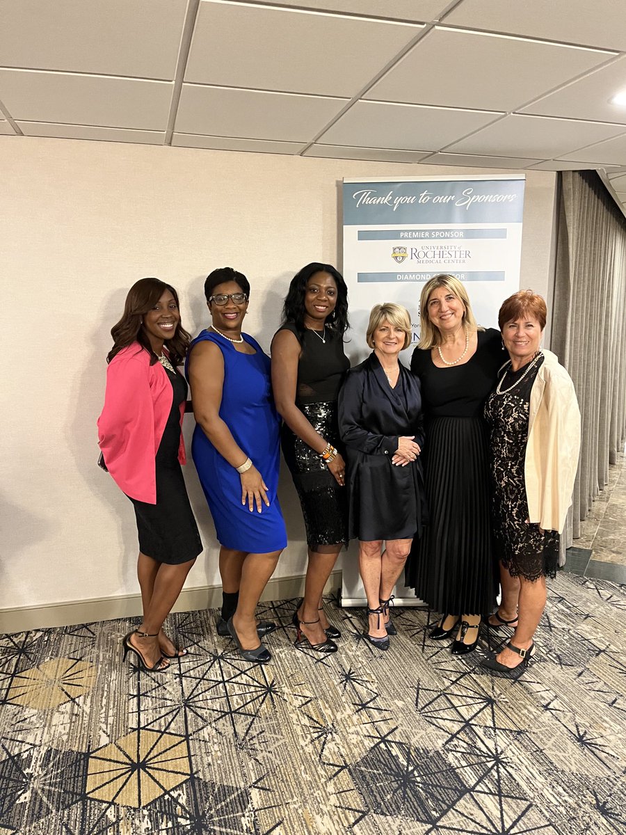 tlm_665's tweet photo. NYONEL’s 30th Anniversary Gala was fabulous! ⁦@NYONEL17⁩ ⁦@nyphospital⁩ #nurseleaders #gala #nyonel https://t.co/tqVsbFBRRJ