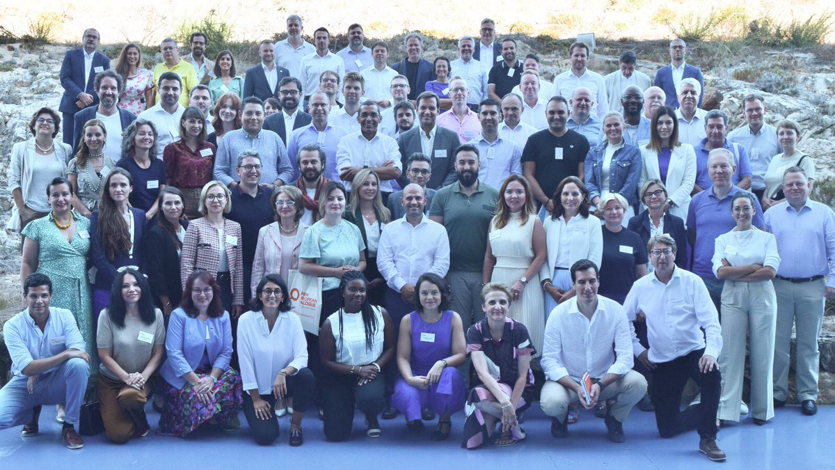 CatTullyFOH's tweet photo. Great meeting 70+ inspiring European parliamentarians to discuss #longtermvisions, #blanksheet, #engagingcitizens, #Intergenerationalfairness
#OEDialogue #ParliamentsOfEurope
Thanks to the whole FAB @OEDialogue team, esp Chiara &Taylor, for great design and convening
@SOIFutures https://t.co/Ax3nQ5qOG2