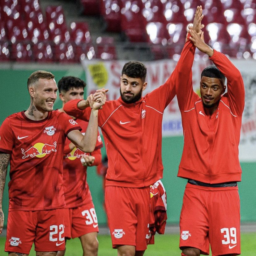 <a href="/TheVFL_/">VFL</a> S53 🔴⚪️

Still needing a few players so get in touch. <a href="/Baboo2310/">➿Baboo➿</a> <a href="/Laveww/">L🥀</a>