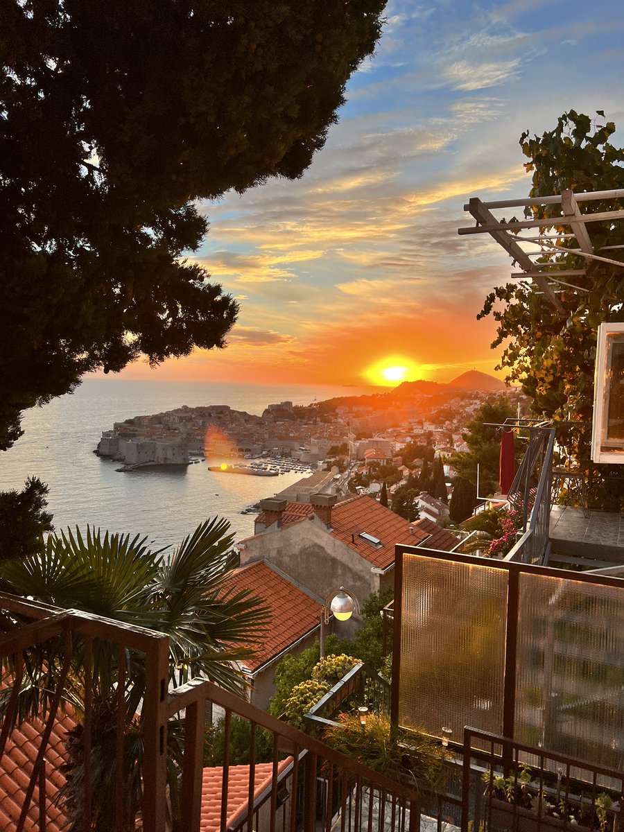First sunset on the Adriatic. #Grateful <a href="/Visit_Dubrovnik/">Visit Dubrovnik</a>