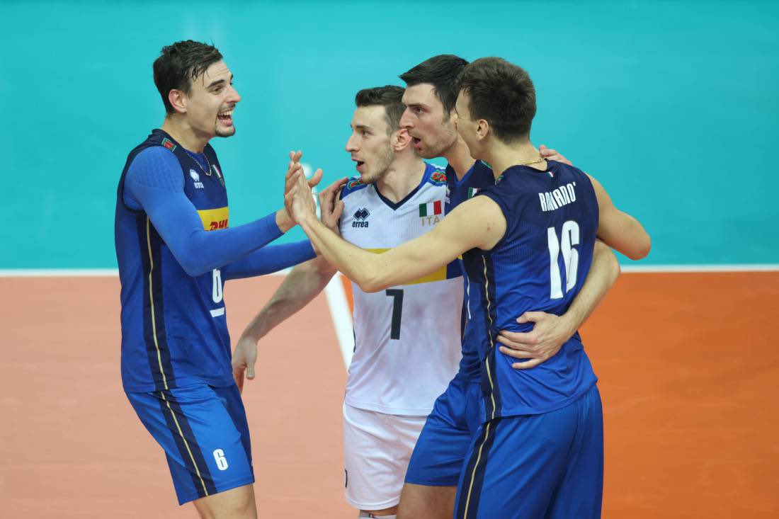 ItaliaTeam (@italiateam_it) on Twitter photo 𝗖𝗔𝗠𝗣𝗜𝗢𝗡𝗜 𝗗𝗘𝗟 𝗠𝗢𝗡𝗗𝗢! 🥳
Tripudio #ItaliaTeam a Katowice, l’Italia supera la Polonia 3-1!
#MWCH2022 | <a href="/Federvolley/">Federvolley ⭐️⭐️⭐️⭐️⭐️</a> 𝗖𝗔𝗠𝗣𝗜𝗢𝗡𝗜 𝗗𝗘𝗟 𝗠𝗢𝗡𝗗𝗢! 🥳
Tripudio #ItaliaTeam a Katowice, l’Italia supera la Polonia 3-1!
#MWCH2022 | <a href="/Federvolley/">Federvolley ⭐️⭐️⭐️⭐️⭐️</a>