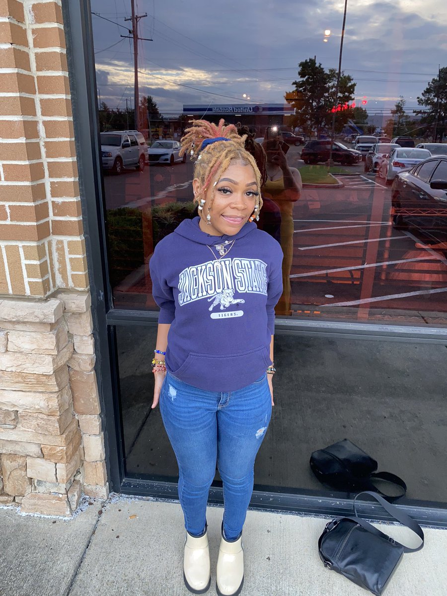 asiaa_nicolee3's tweet image. From 901 raised to 601 MADE 😈✈️〽️ #JSU22 #SouthernHeritageClassic #LocHead