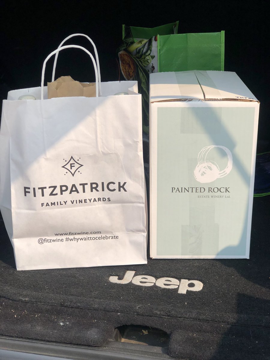 jjhorsey10's tweet photo. I should have cleaned my house first but I decided to go for a road trip instead. @PaintedRockWine #syrah #redicon #merlot @FitzWine #2015 #agedonlees #66months https://t.co/iU3xOiDZmA