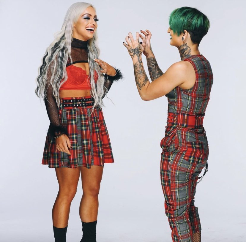 MELGONEMAD's tweet photo. the ruliv photoshoots that we got were so superior ❤️‍🔥 https://t.co/7PotTN1fkG