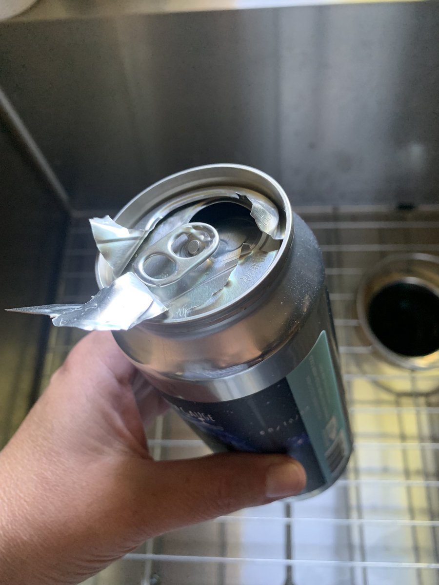 vroach5's tweet photo. @narrowgaugebeer I think your quality control people are sleeping on the job🤣 https://t.co/QGbzGPMr06