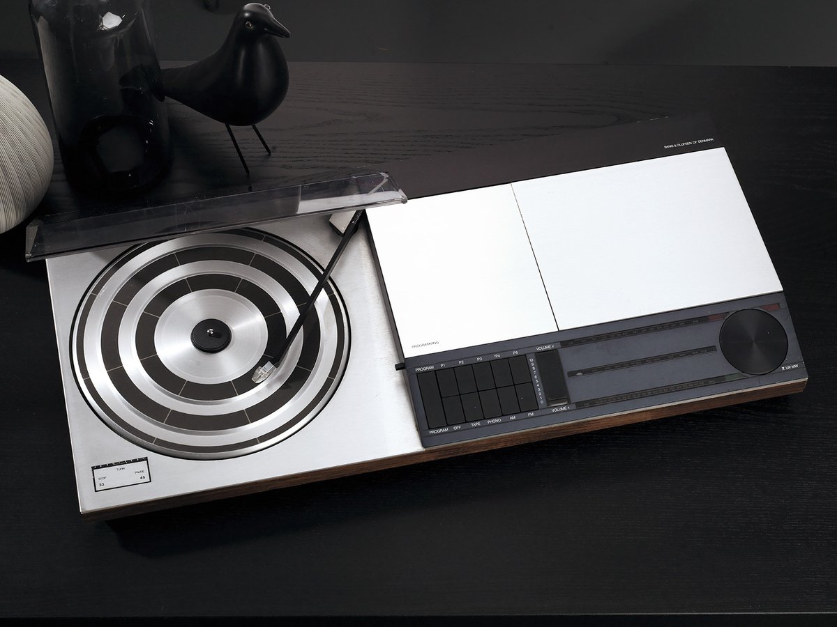 01studio2's tweet photo. The essence of B&amp;O design
https://t.co/oMfK894CvN https://t.co/adnSmk27Fd