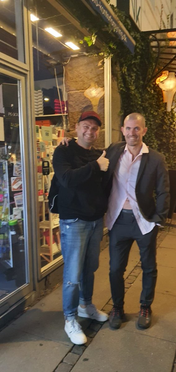 shmen555's tweet photo. With Legend.Still the best🇩🇰 https://t.co/G2DXbxAxTb