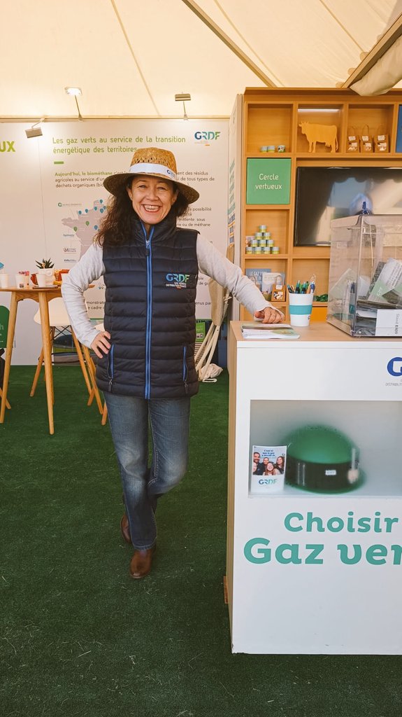 Promesses tenues a la #foiredelessay ou 350000 visiteurs et élus ont pu rencontrer @grdf pour parler #energie, #methanisation, #biodechets, #souveraineténergétique, #pachybride, etc ... 
A bientôt sur grdf.fr pour ne pas croire tout ce que l'on vous sur le gaz!