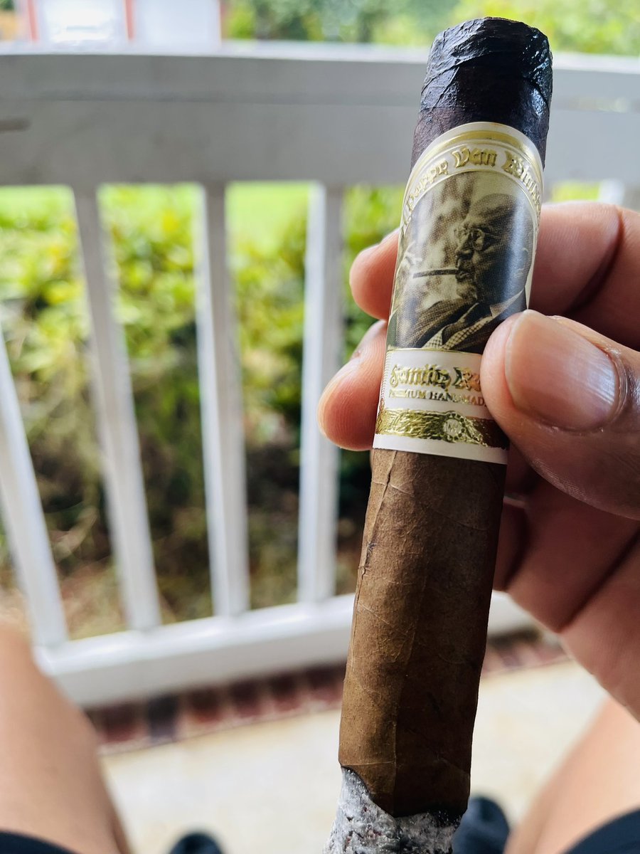 leafgarrett's tweet photo. Steelers victory smoke Pappy Van Winkle Samila Reserve https://t.co/aSZF6VnCQt