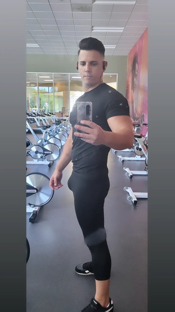 Quítate la ropa. Tenemos que hablar!!!