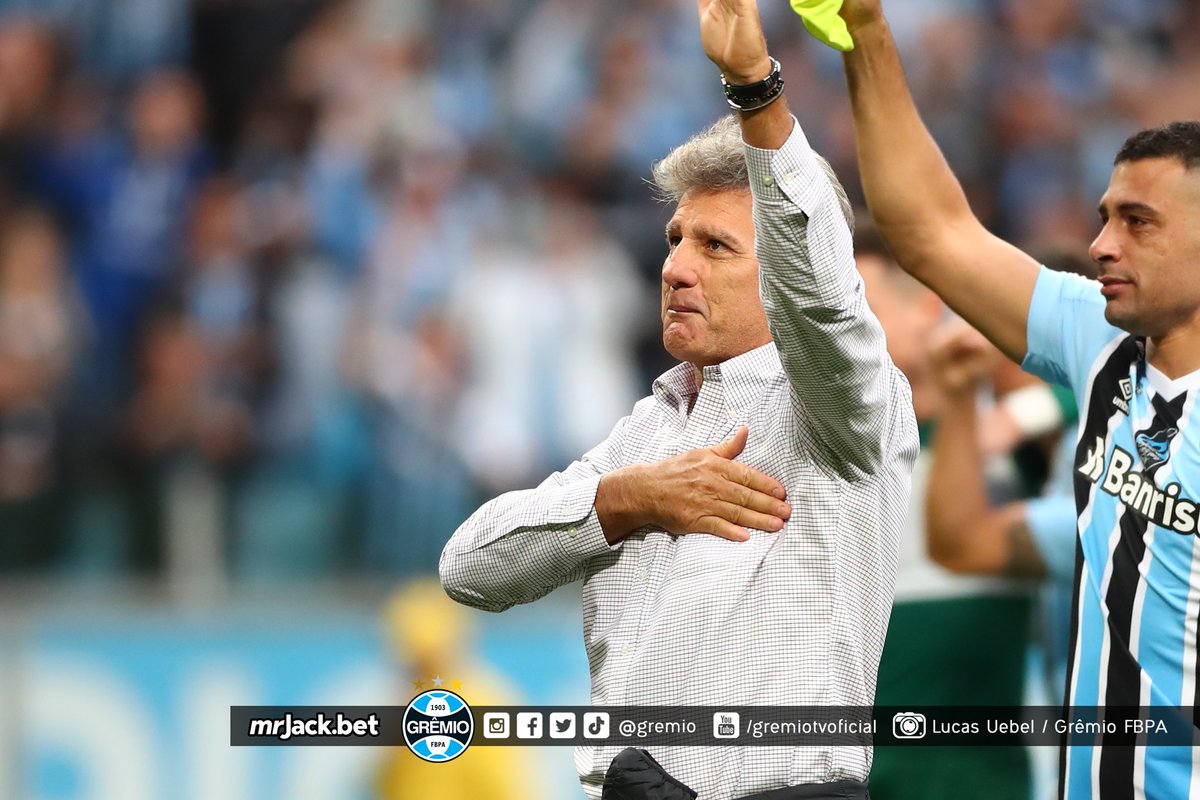Gremio's tweet photo. Eu não tô chorando. Você está chorando.
🥹🥹🥹

🇪🇪 #GRExVAS #Brasileirão2022 #OutraVezNósDois https://t.co/ZUW90mNyds