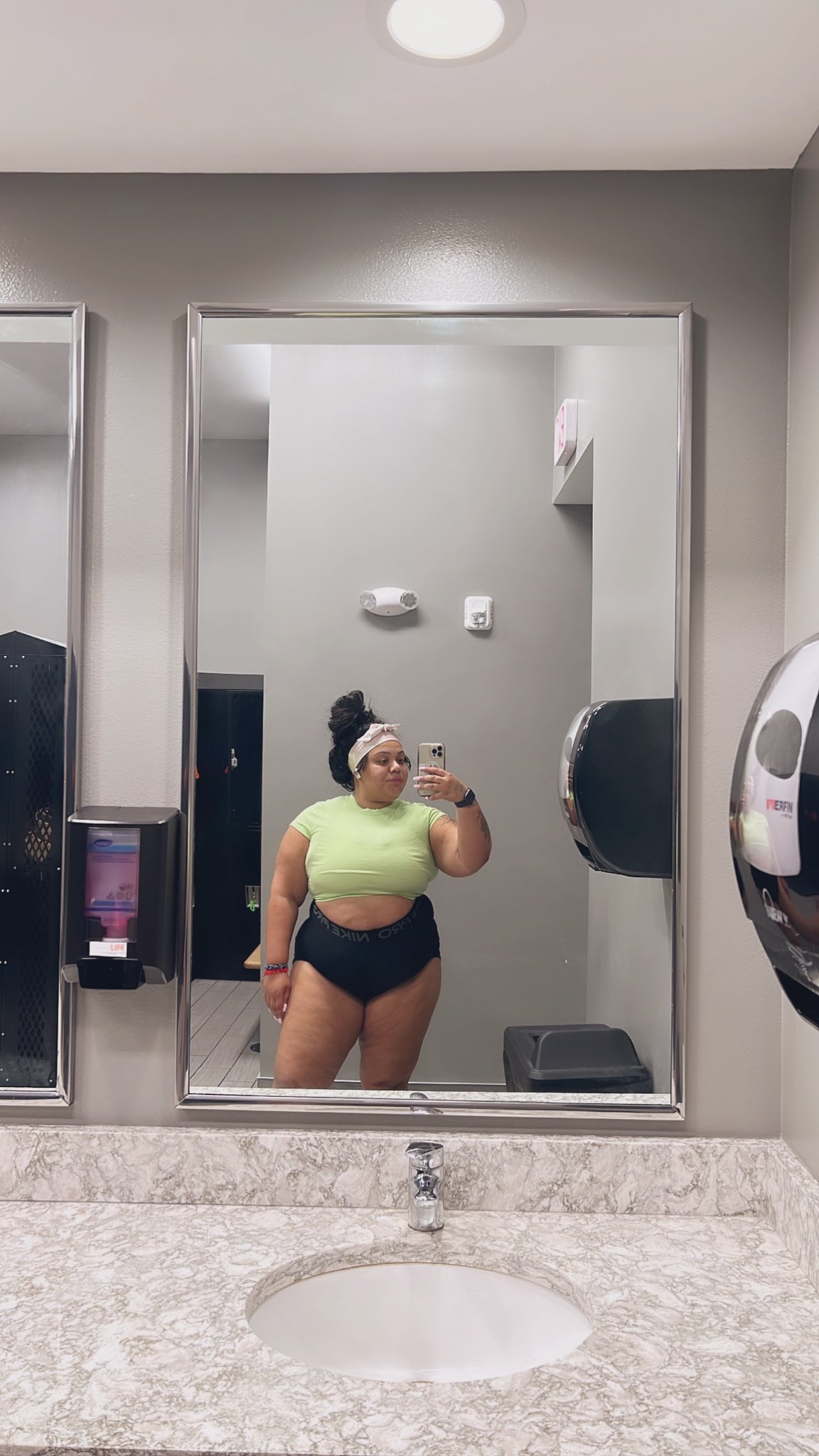 honeyy on Twitter: "wanna work me out daddy? ..honeyy🍯 https://t.co