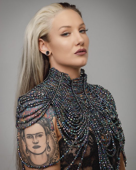 New 8x10 Bundle just added to my website!  You choose 3 from over a dozen options 🤩  🖤 https://t.co/Am3H0oSC74<a href="/tag/nwapowerrr"class="tags"><span>#nwapowerrr</span></a>