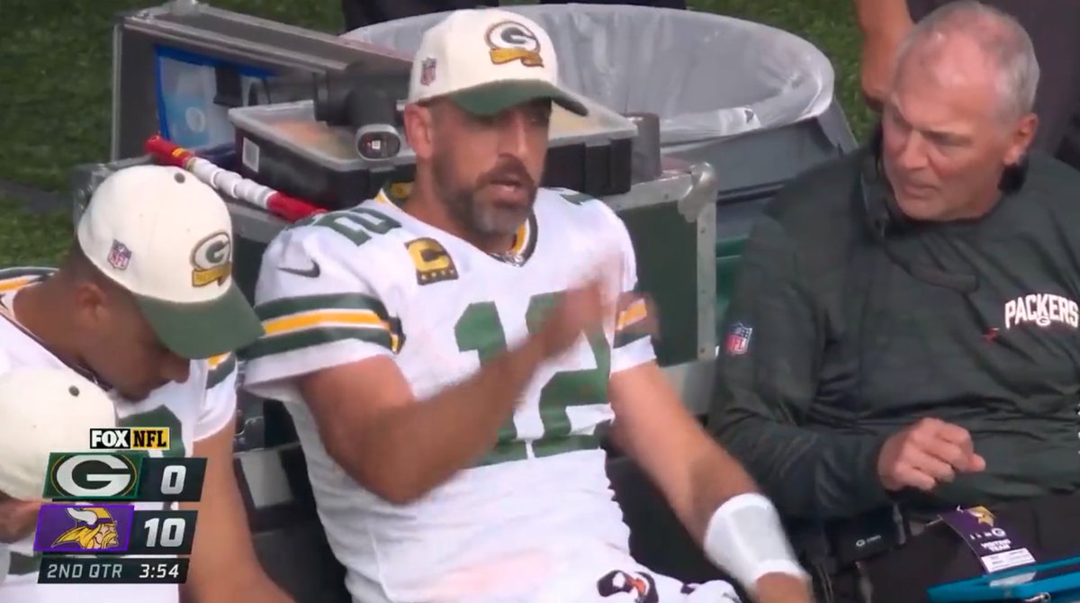 Aaron Rodgers looked visibly upset on the sideline vs. the Vikings