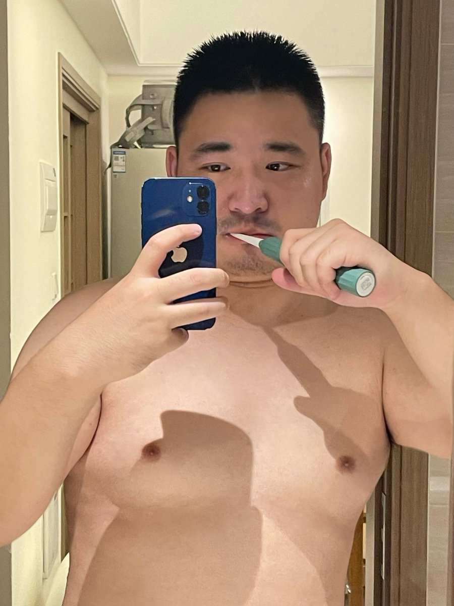 BearW1ld's tweet photo. 今天才发现被好多小可爱关注了都没看到 是真的懒得翻列表 欢迎��信 https://t.co/AcpbBwNUnt