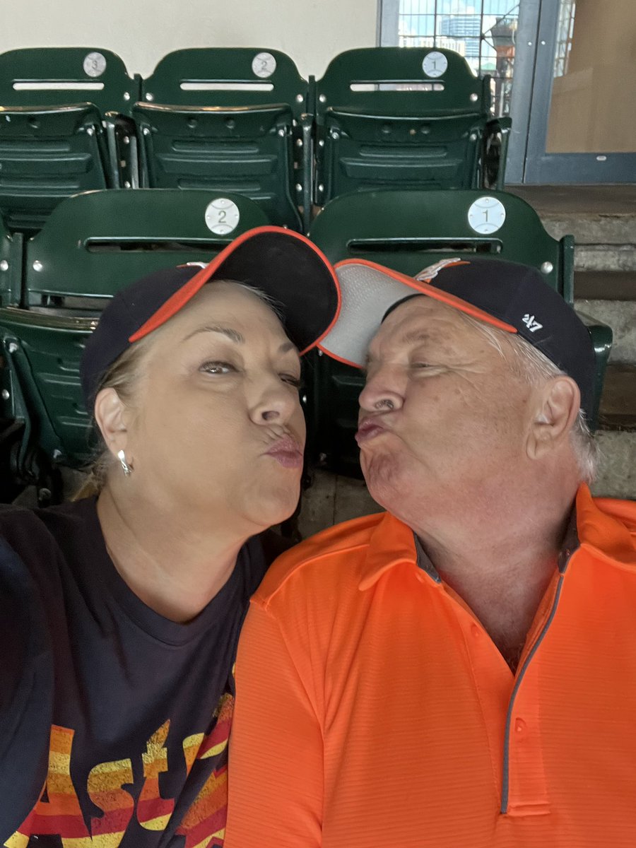 jbirsch's tweet photo. #levelup @astros https://t.co/pEJlWBVts1