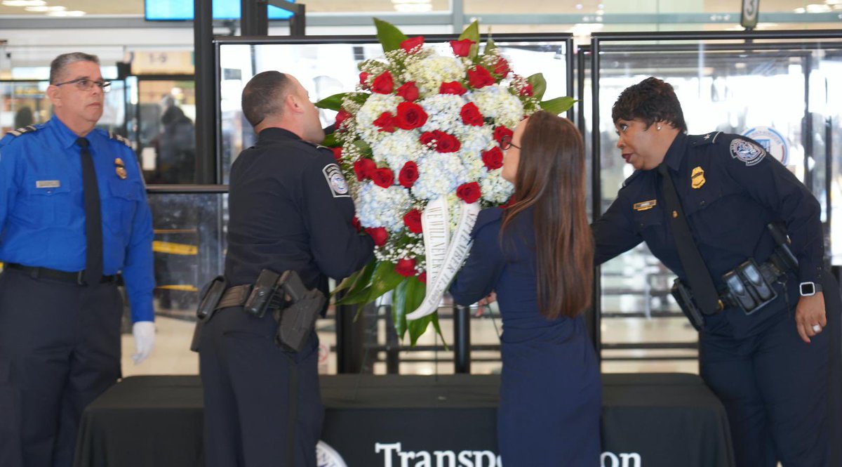 DFOSanJuan's tweet photo. On this solemn day, we joined @TSA San Juan and the @AeropuertoSJU community to remember all the lives that were lost, and all of those who gave their lives to save others on #September11. We will #NeverForget https://t.co/bHGrP3yQAb