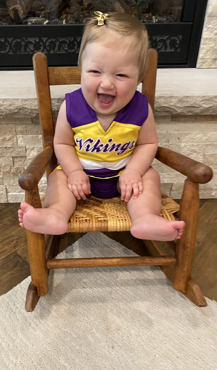 katie_ayersman's tweet photo. Ready for some @Vikings football today! Brynn is clearly excited for her first game day! 💜🏈 @KyleAyersman https://t.co/jnAIrg6kWw