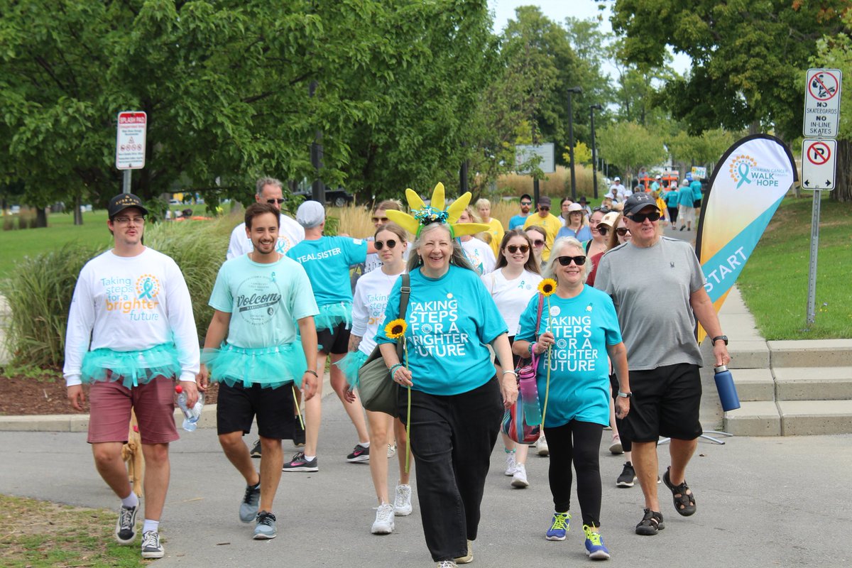 PriyankaYolmo's tweet photo. So proud to be a part of the Ovarian Cancer Walk of Hope in Kingston !
Cheers to @quovclub for organizing such a great event. #walkofhope @OvarianCanada 
Spreading awareness in every way we can ! https://t.co/szJhRDaIjO
