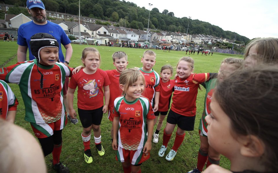 Bethan_Jones89's tweet photo. First rugby game back for Ev-Mai and Player of the match π β€οΈ #MiniNewts #proud https://t.co/QMrgxvGrjJ