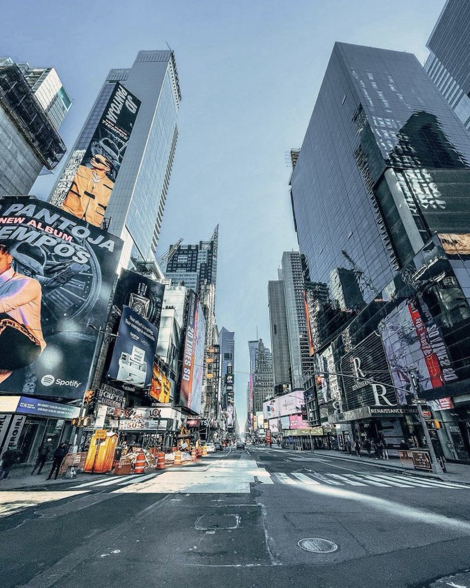 jdregards's tweet photo. - JD pantoja cuando estuvo en Times Square por su álbum "Tiempos". https://t.co/GaERHXYNyN