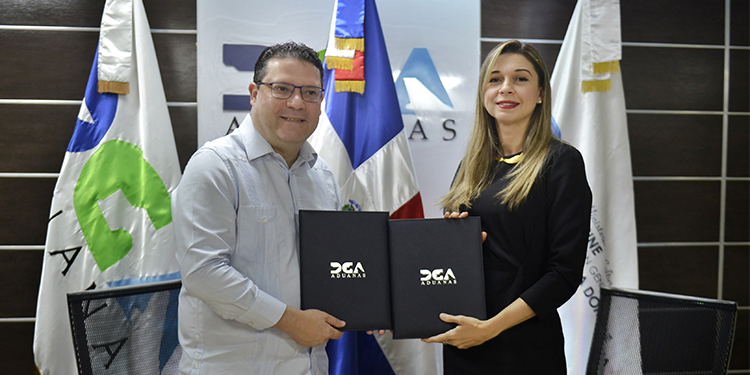 GotPictureRD's tweet photo. Santo Domingo. La Dirección General de Aduanas (DGA) y la Dirección General de Cine (DGCINE)

https://t.co/zBGYTKyW3Y https://t.co/CLkg531dVP
