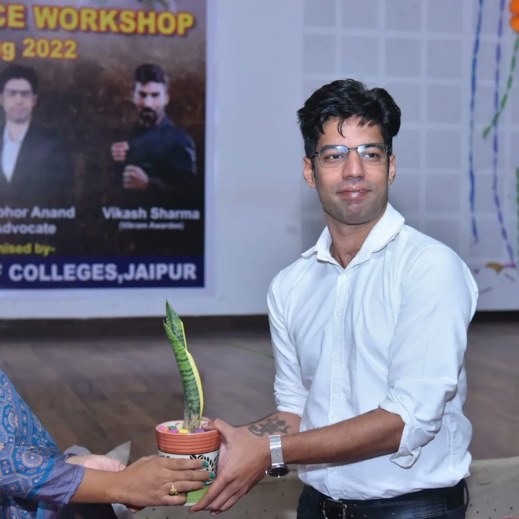 AlphaVictorVA's tweet photo. Recent Self Defense Camp organised in Jaipur.... Real Women Empowerment... Many more such camps to be organised across the country in coming months... https://t.co/4wZFI78BB0