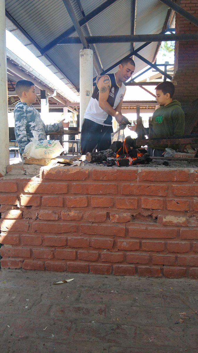 Otro día hermoso en el club recreativo de Ezeiza pasando el cumple de mí gordo. Te amamos 💙 
Gracias a todos por compartir otro año juntos ❣️