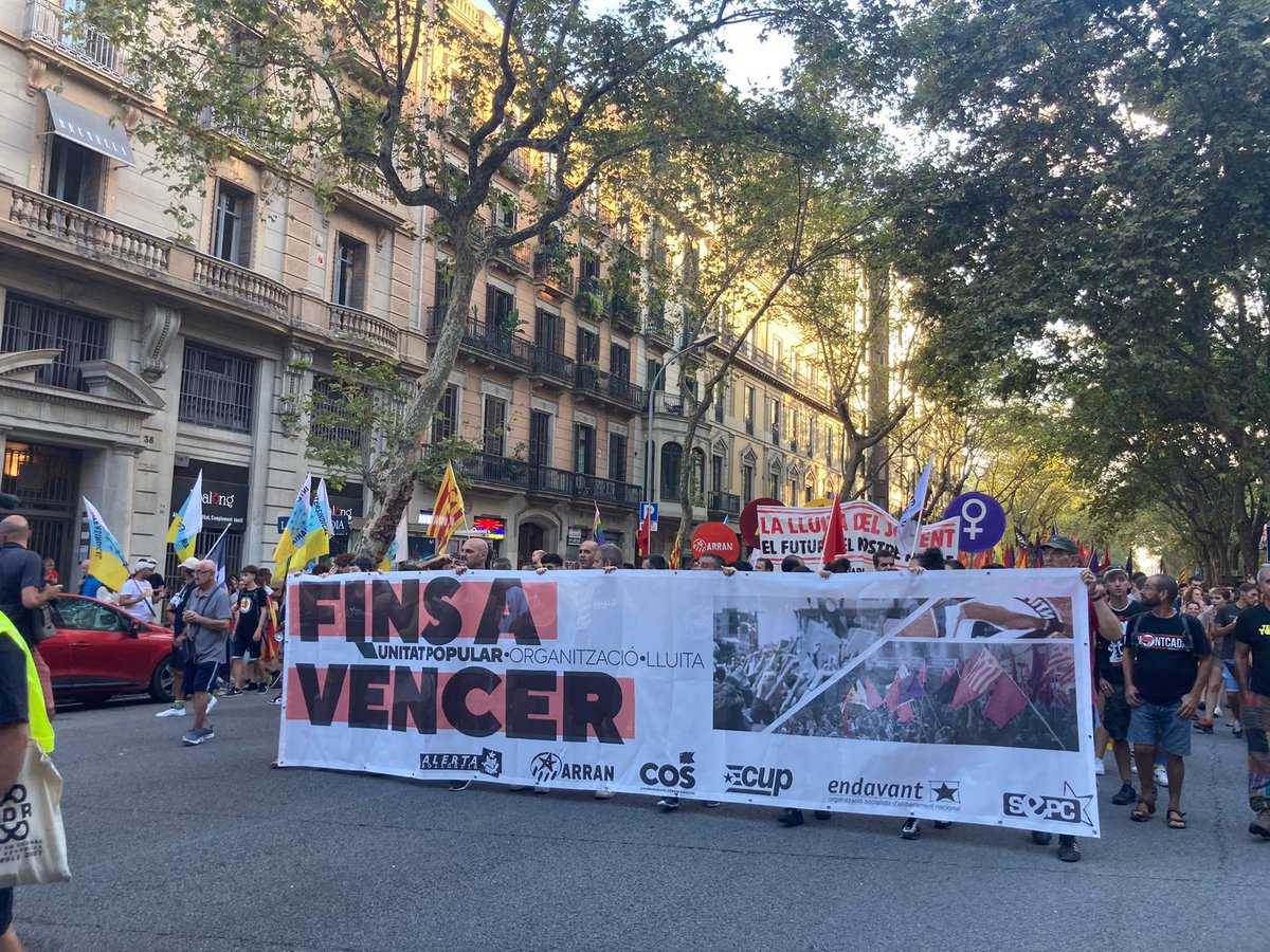 🔴 #11S2022 || L’Esquerra independentista avancem pels carrers de #Lleida, #Girona i #Barcelona. 

No renunciem a res: Unitat Popular, organització i lluita. Fins a vèncer!