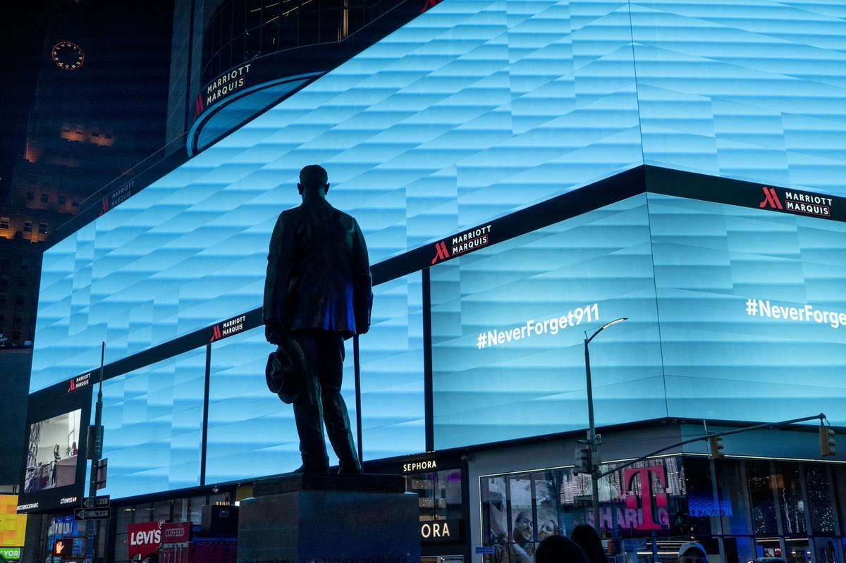 Times Square remembers 💙 A Tribute of Lights in #TimesSquare as buildings throughout New York City went blue last year for the 20th Anniversary of those we have lost. Together we remember. #NeverForget <a href="/Sept11Memorial/">9/11 Memorial & Museum</a> 

📸 <a href="/MichaelHullNYC/">Michael Hull</a> &amp; Mary Conlon