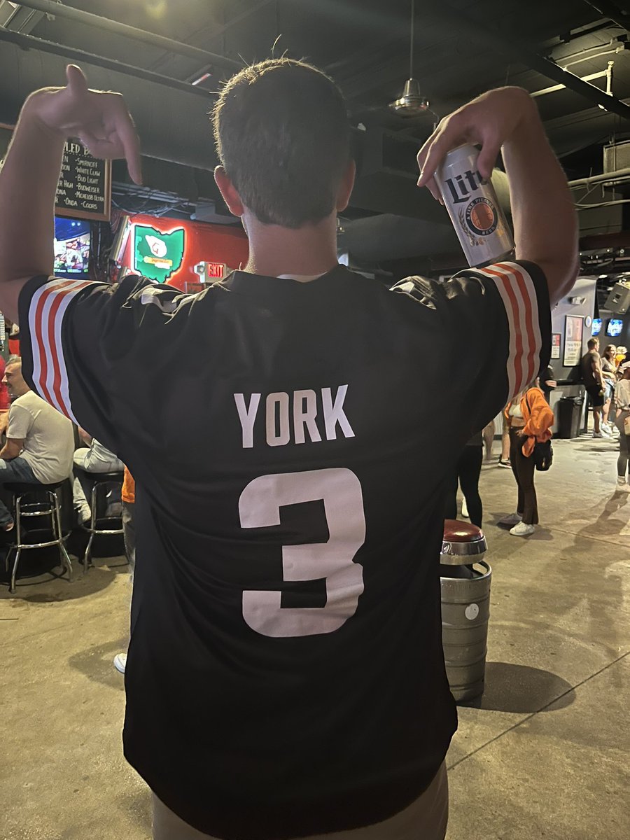 beng_annon's tweet photo. @Browns @YorkCade get some York jerseys in the team store plz n thx my buddy had this one custom made in his honor https://t.co/pJRUMOoyTD