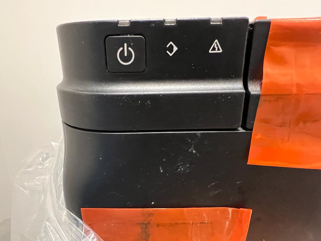 luke_helder's tweet photo. @currys @CurrysServices @currysplc 

Honestly could not believe my eyes when I unboxed a £300 printer I purchased from Curry's Mile End today and was presented with a clearly used and broken mess covered in food stains for a DIFFERENT MODEL of printer. Unbelievable. https://t.co/e56yz9f71o