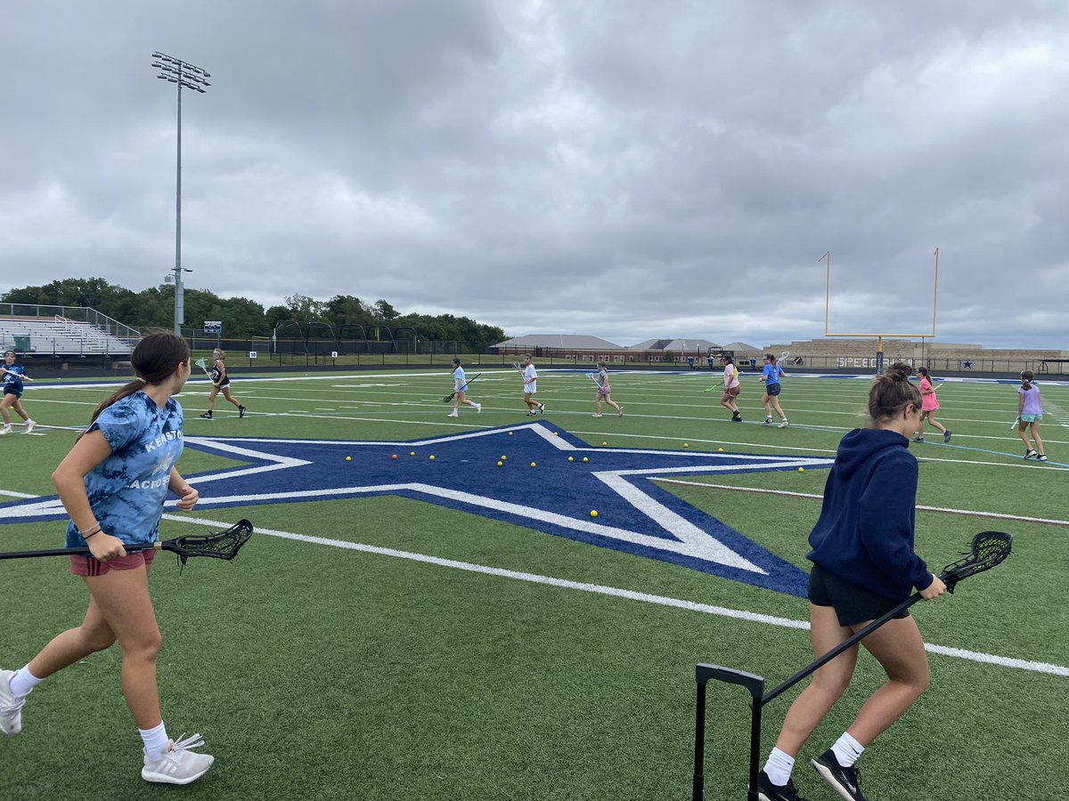 KHS_GirlsLax's tweet photo. Great first week of Fall Ball🥍 #GoBombers #growingtheprogram https://t.co/ukPGTQv2Kd